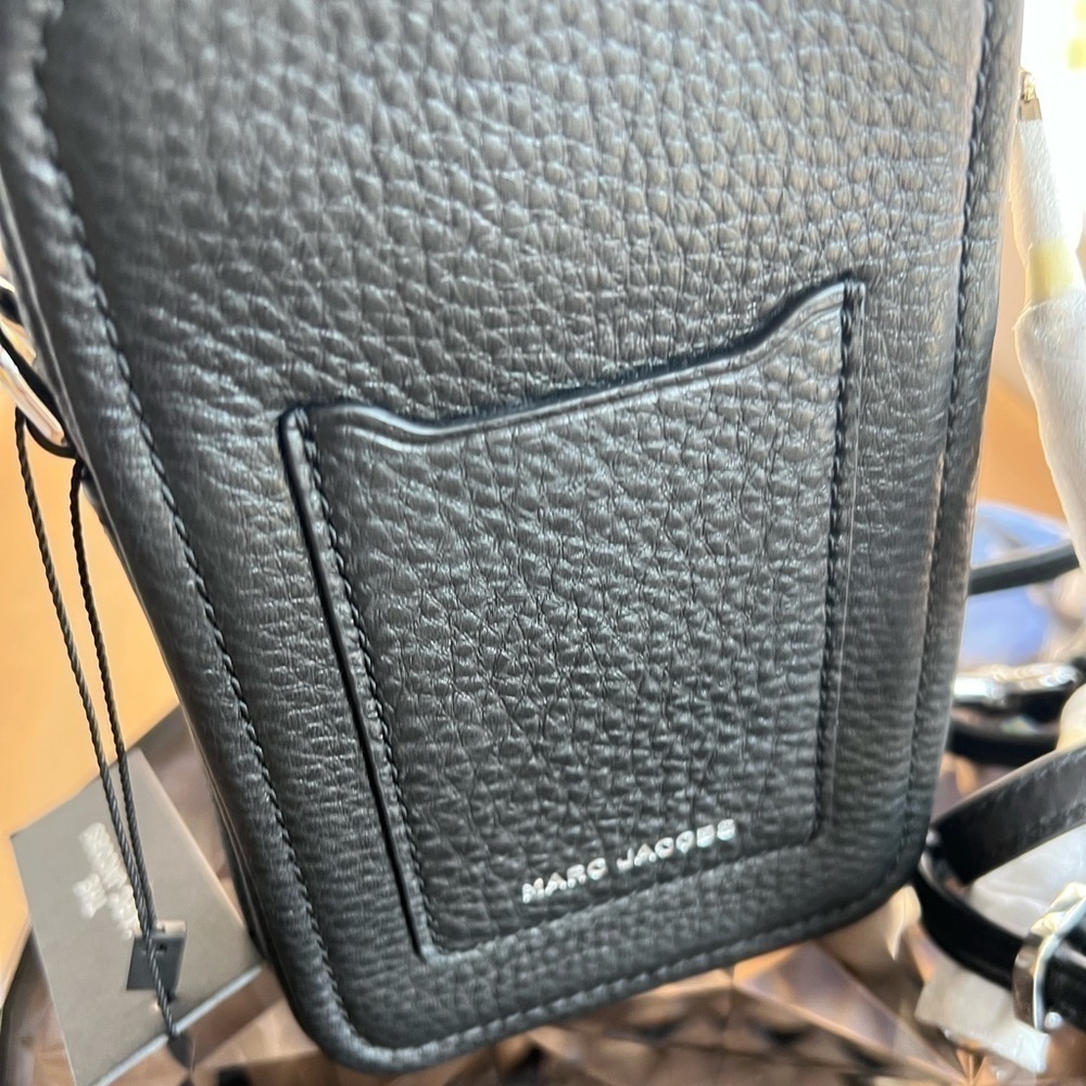Marc Jacobs Logo Leather Phone Crossbody Bag Black - Picture 7 of 13